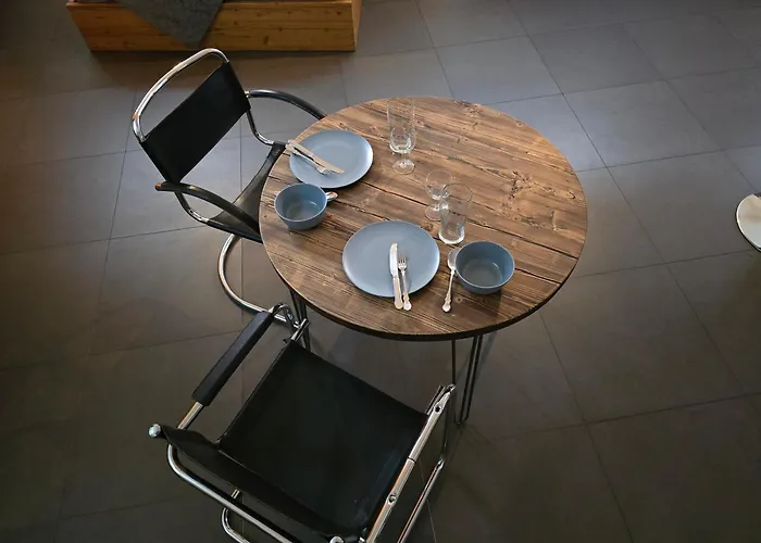 Luftiges Upcycling Im Eg - Zentral Berlin