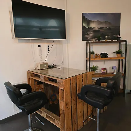 Luftiges Upcycling Im Eg - Zentral Apartment Berlin
