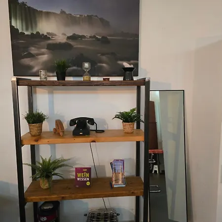 Apartment Luftiges Upcycling Im Eg - Zentral Berlin